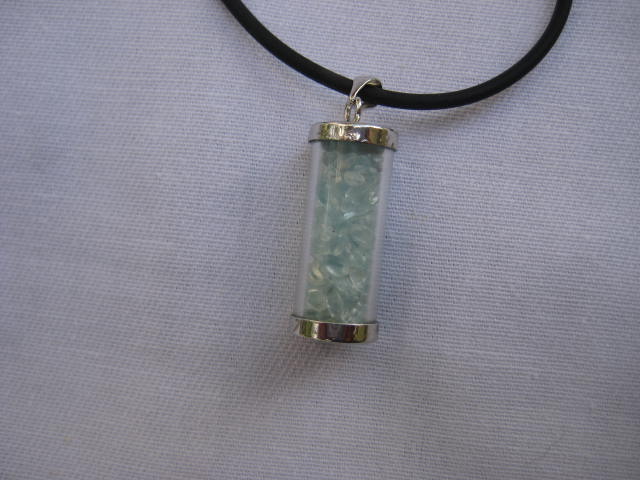 Aquamarine Pendant cooling, soothing, enhancement of clear communication 1640